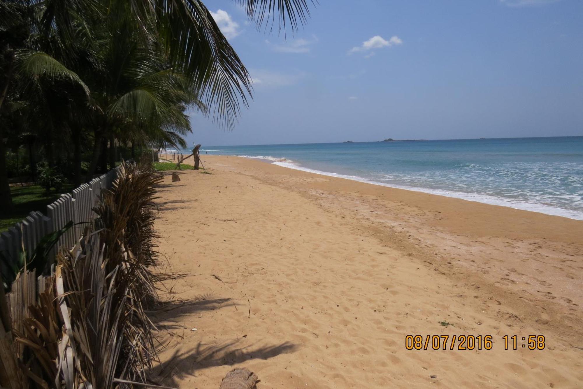 Beach Bliss Trincomalee Eksteriør bilde